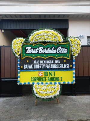 Papan Bunga Duka di Batu Urip Taba