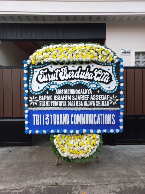 Papan Bunga Duka di Batu Urip Taba